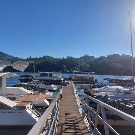 Douro Houseboats Hotel มาร์โก เดอ คานาเวเซส ภายนอก รูปภาพ