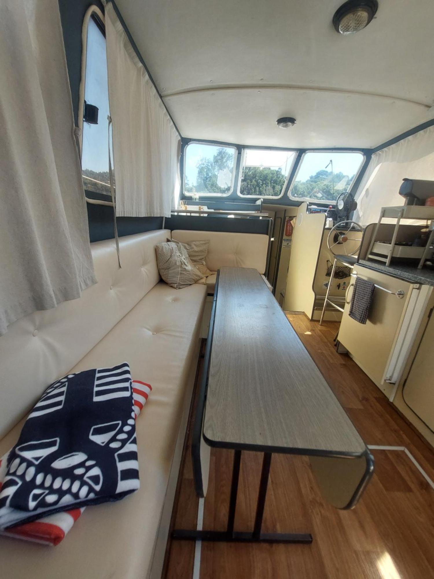 Douro Houseboats Hotel มาร์โก เดอ คานาเวเซส ภายนอก รูปภาพ